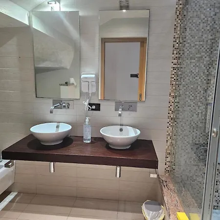 Le Centurie Apartmán *